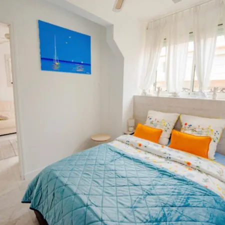 Apartment 3 Mins From The Cannes