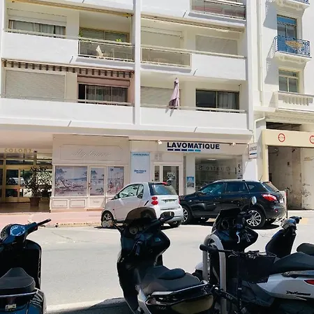 Apartment 3 Mins From The